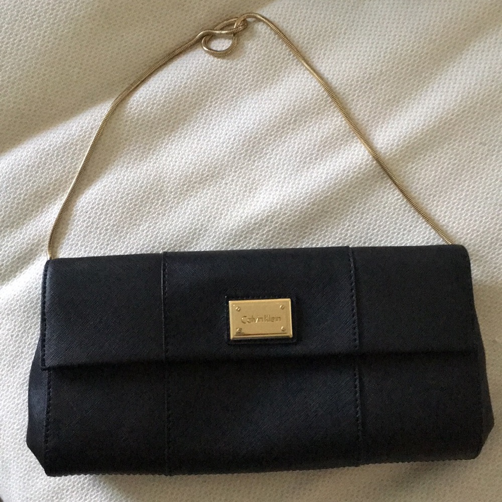 Calvin Klein clutch with gold chain